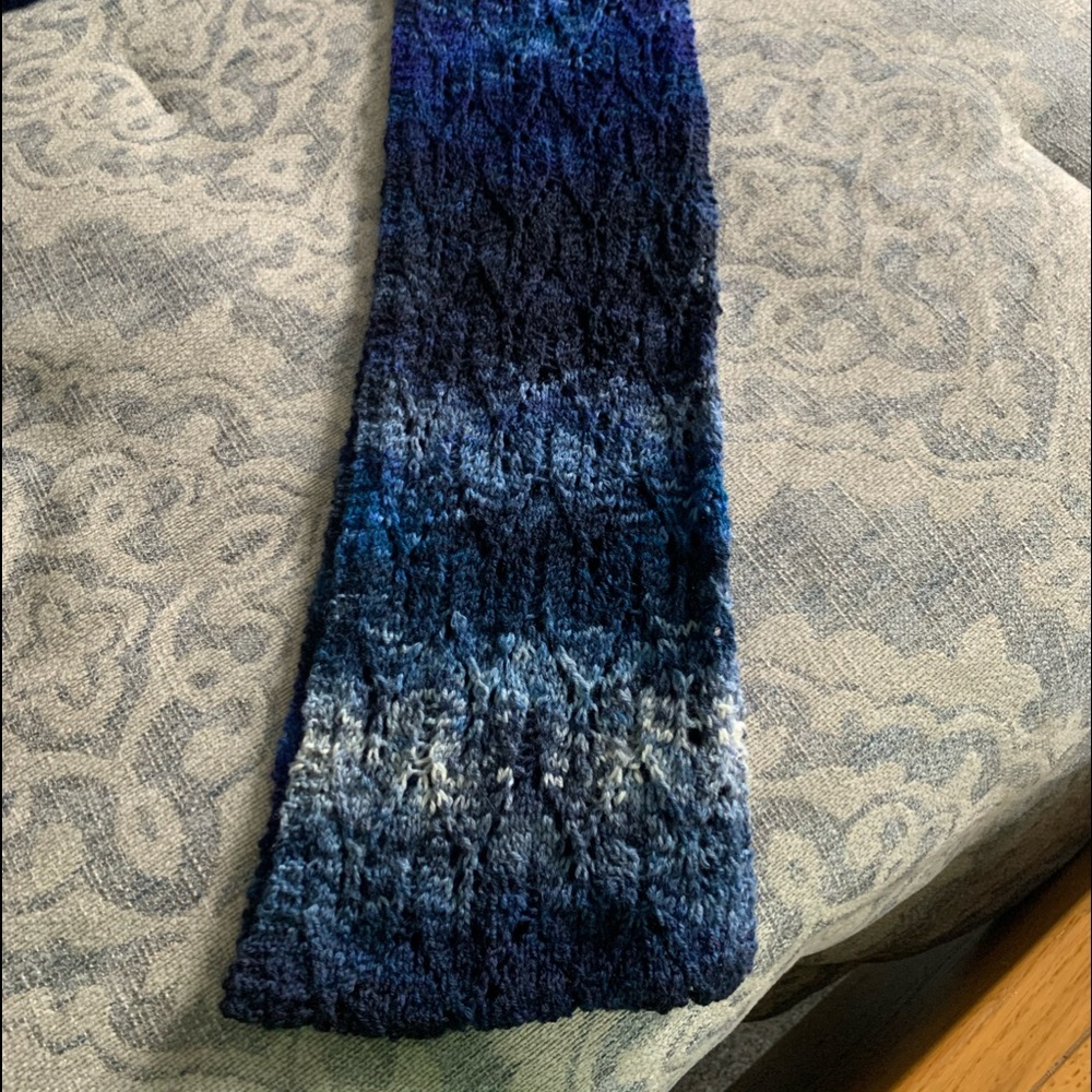 Handcrafted scarf